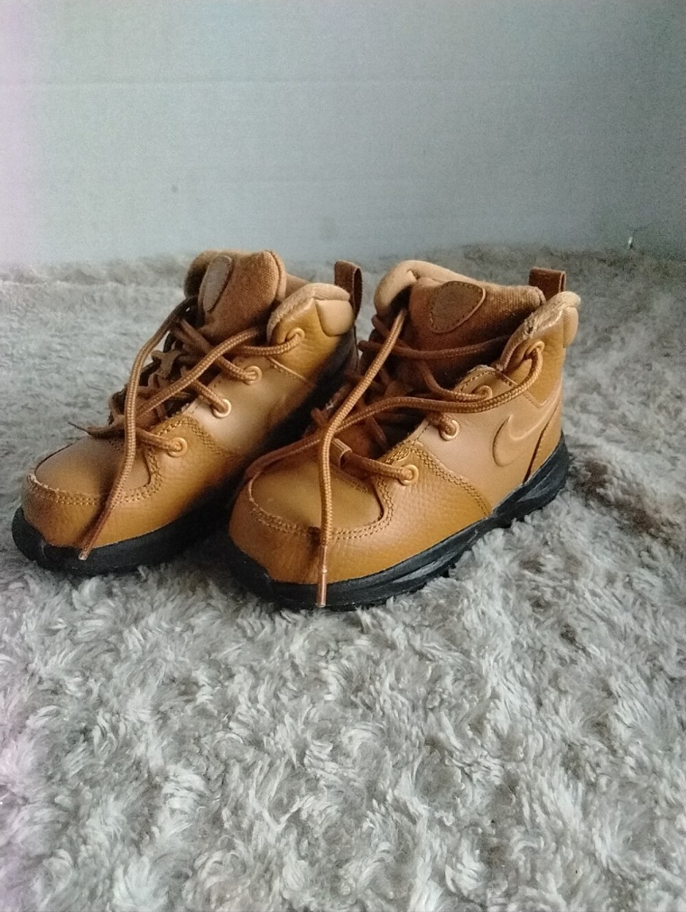 Nike Manoa LTR Boots Shoes (PS) BQ5374-700 Wheat/Wheat-Black Kids 8C. CLEAN. - Picture 3 of 7